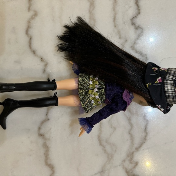 Bratz Kumi 2022 reproduction - Picture 2 of 3